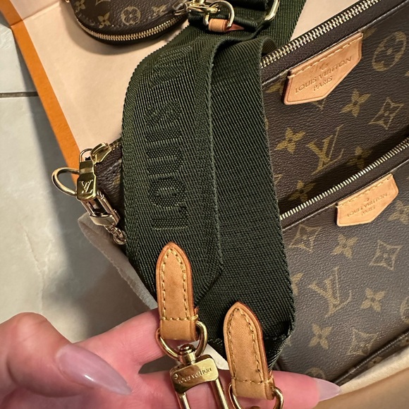 Louis Vuitton Multi Pochette Accessoires Shoulder Bag Brown Canvas - Picture 3 of 10
